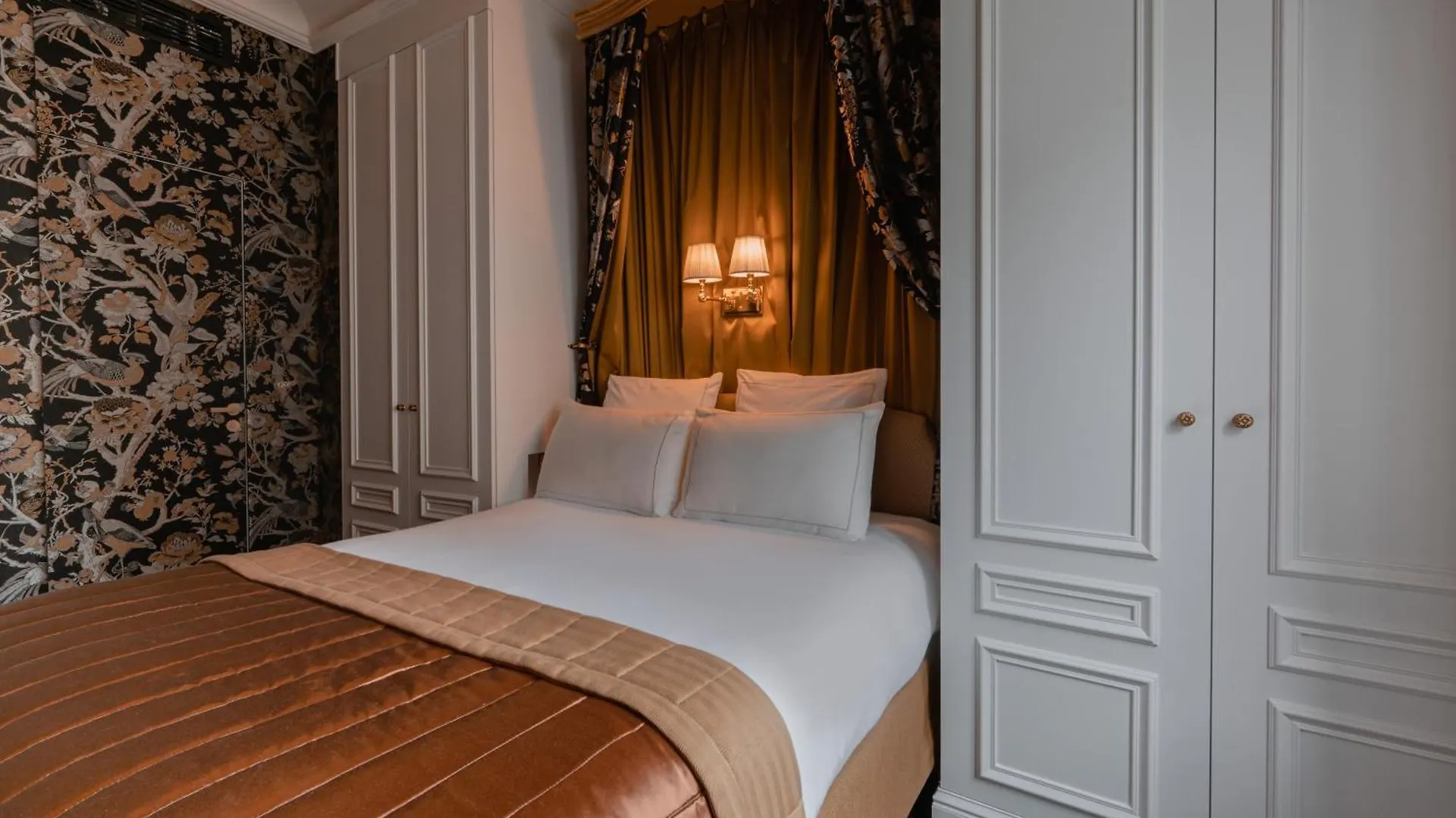 Hotel De Buci 4*