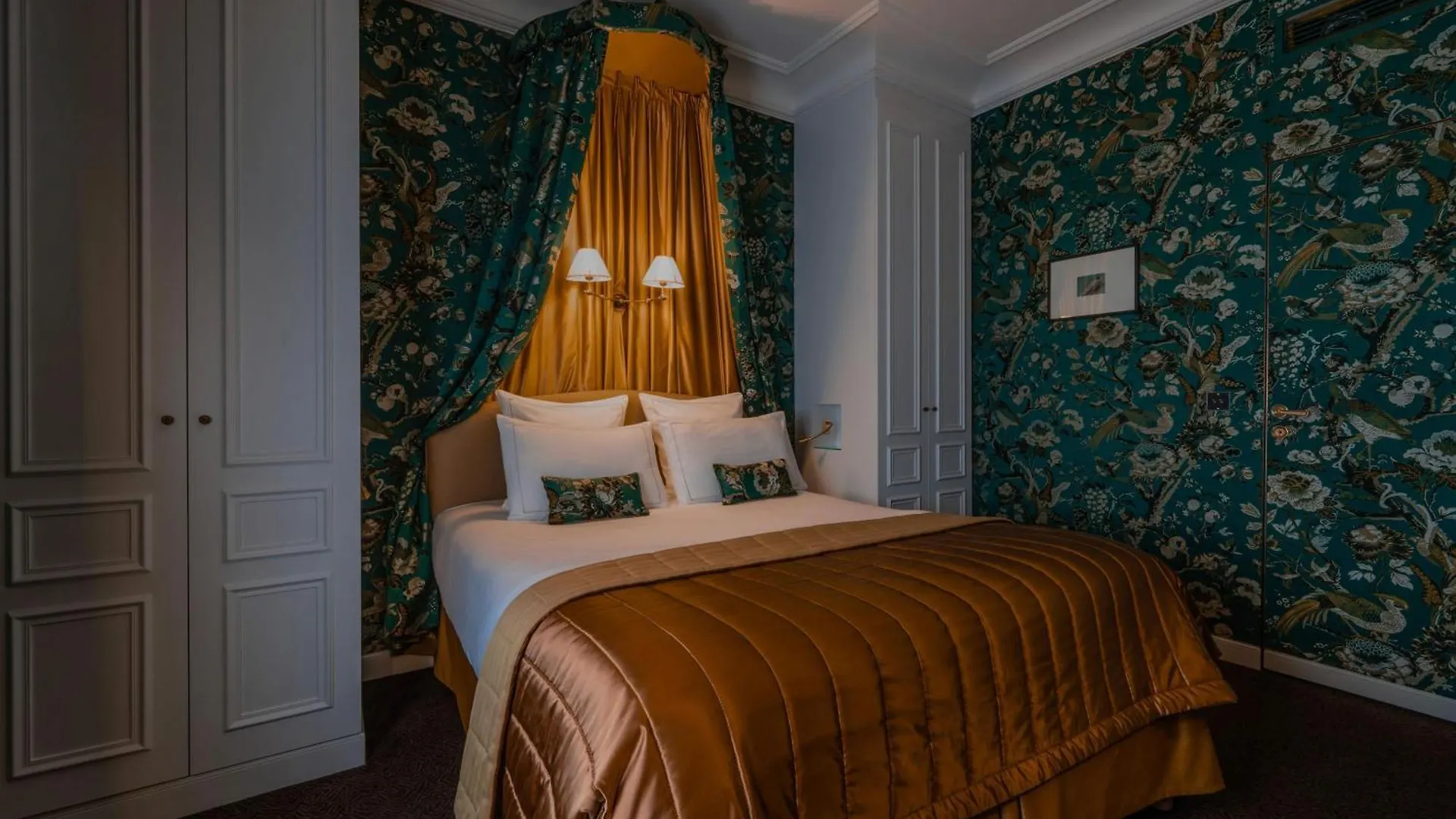Hotel De Buci 4*